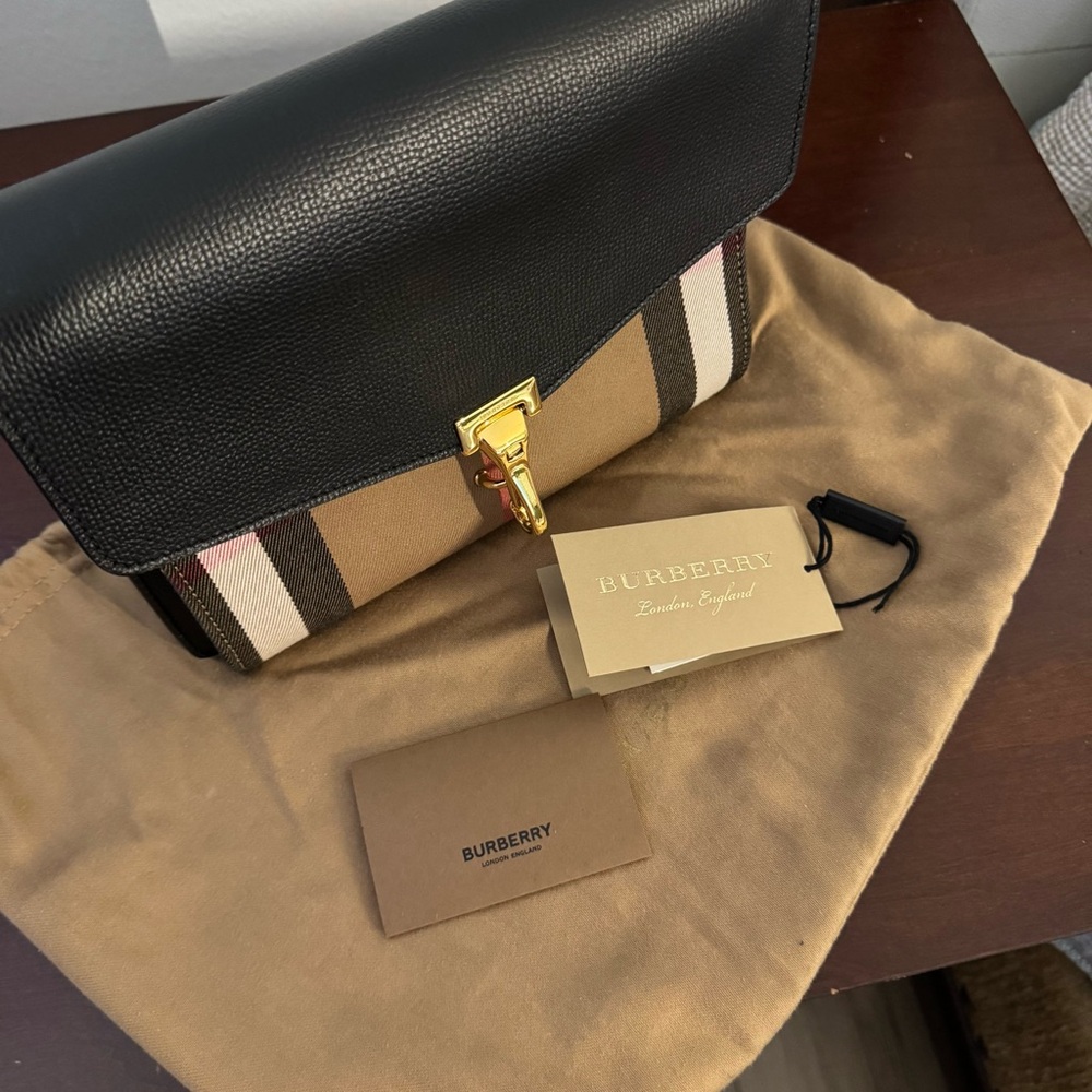 Burberry Macken House Check Leather Derby Bag Small - Picture 8 of 11